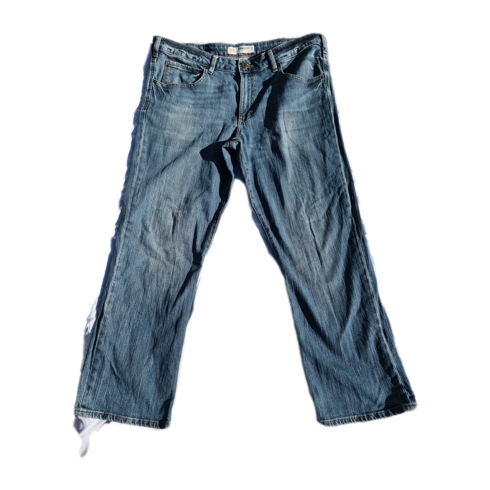 Lee Modern Series Straight Leg in Men's size 40x30